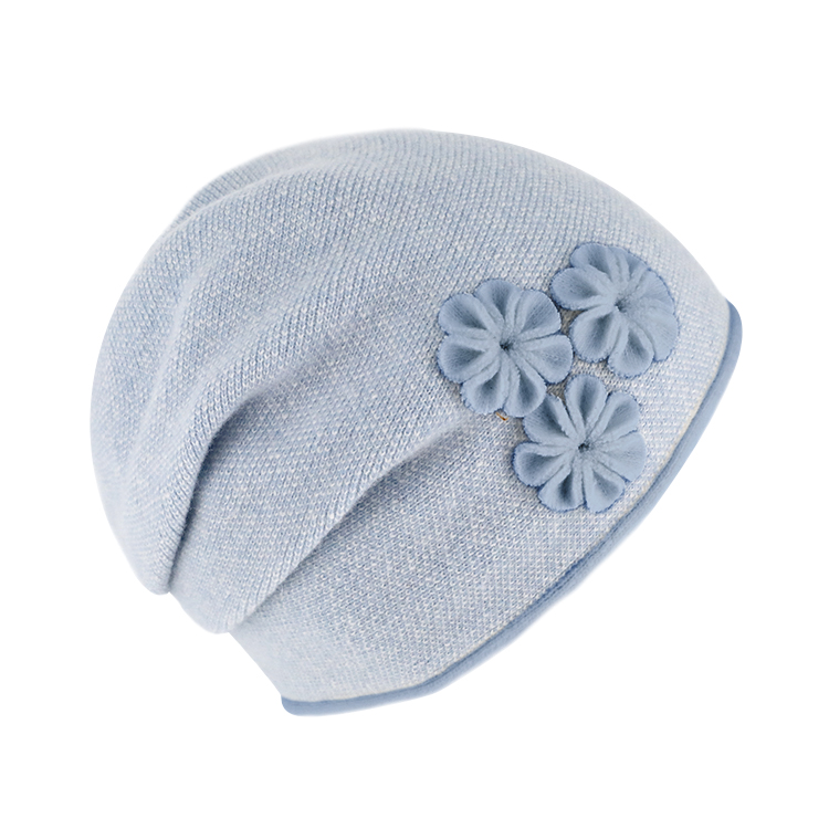 Beanie Wool Flowers Light Blue