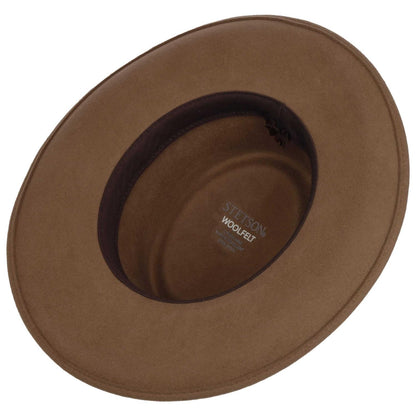 Gambler Woolfelt Almond