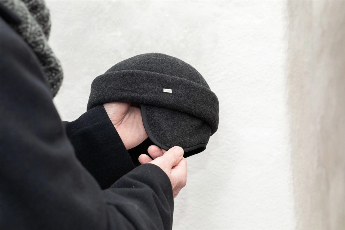 Docker Wool W/Earflaps