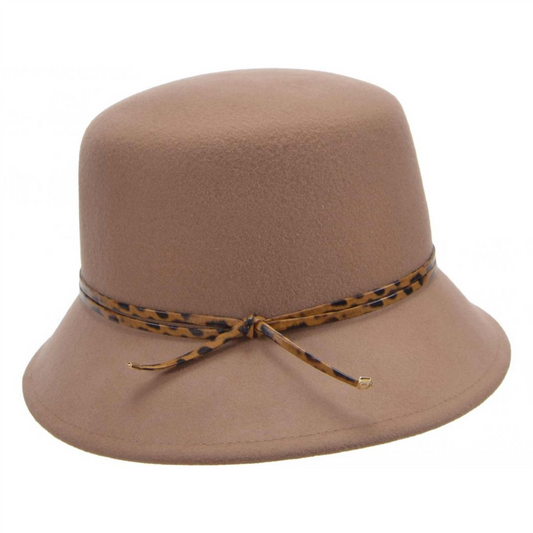 Valeria Woolfelt Rose Beige