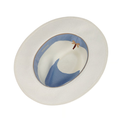 Traveller Panama White